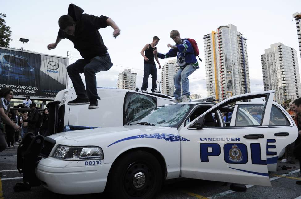 A Look Back A The 2011 vancouver Hockey Riots
